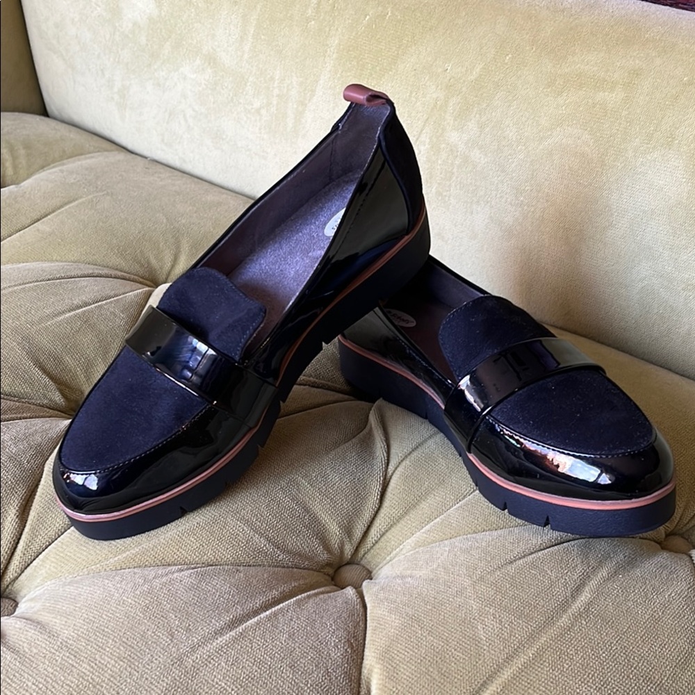 NEW Dr. Scholl's Black Glossy Loafers